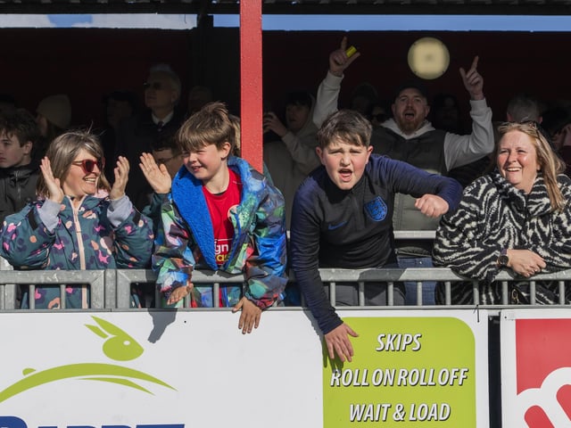 Worthing v Dagenham and Redbridge, National South