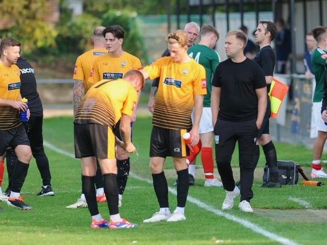 Littlehampton Town v Burgess Hill Town in the FA Trophy
