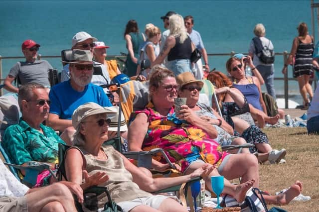 An “incredible atmosphere” was enjoyed by hundreds of people at Bexhill seafront last weekend as they watched the Wimbledon Men’s Singles Final.