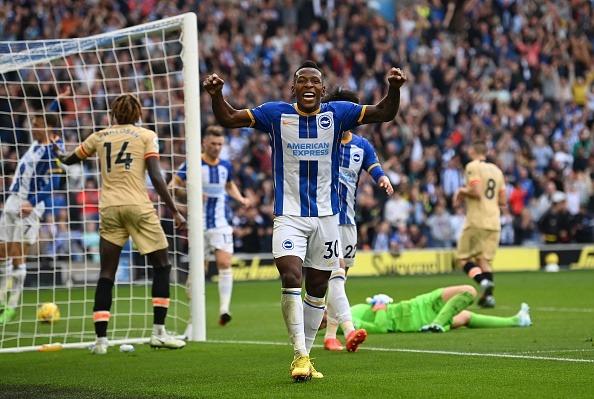 Excellent down the left and linked well with Mitoma. Bombed forward with intent and calm on the final ball. Looked good and best game in an Albion shirt.