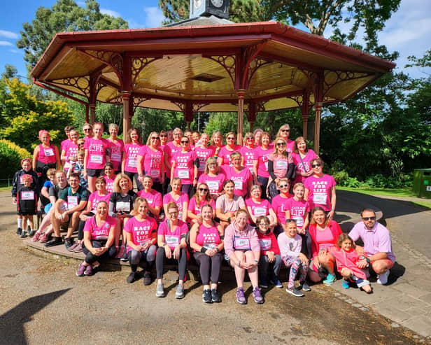 Oakwood School at Horsham Race for Life 2022