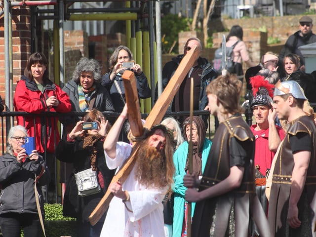 Procession of Witness 2024 on Good Friday in Hastings Old Town. Photo by Roberts Photographic.