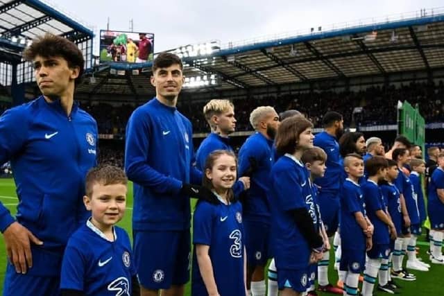 Alexis Fay with Kai Havertz before the game