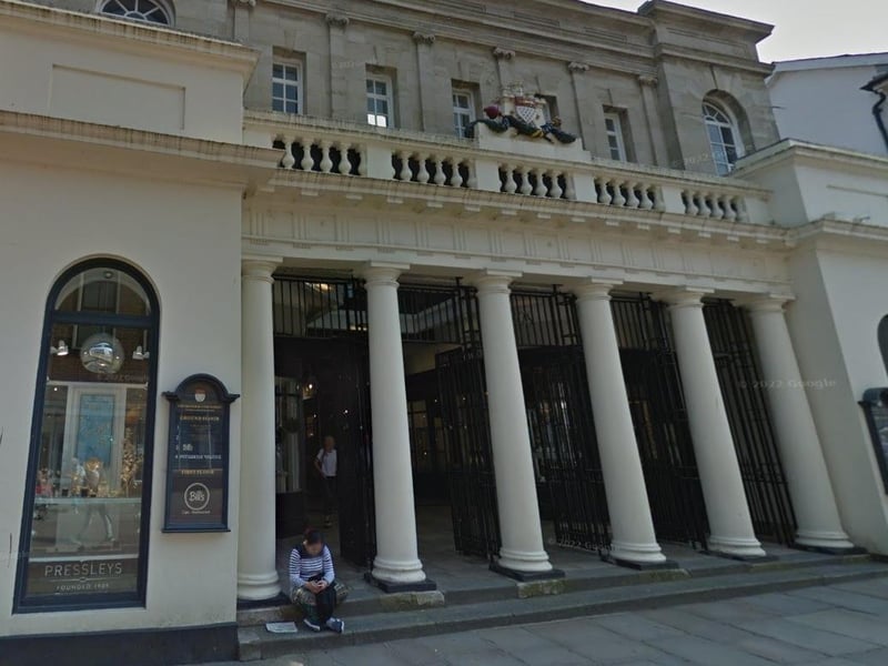 Bill's Chichester Restaurant is a contemporary European chain and can be found at 3, Buttermarket, North Street, Chichester. It has a rating of 4.5 stars from 1,162 reviews.