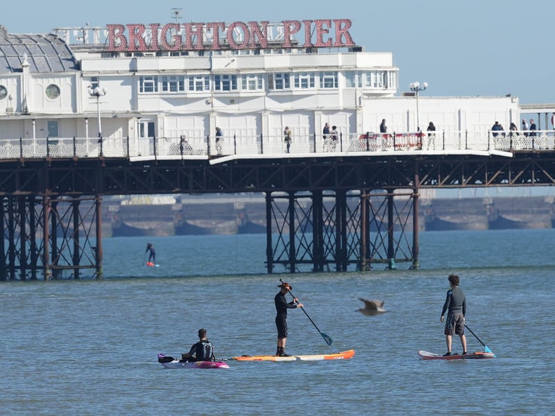 Wednesday and Thursday has seen glorious sunshine – with photos showing people taking the opportunity to relax on Brighton beach.