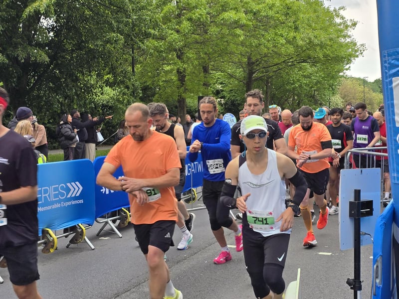 Run Gatwick 2026 half marathon and 5k