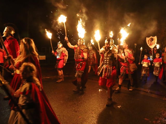 Robertsbridge Bonfire 2023. Photo by Andrew Clifton.