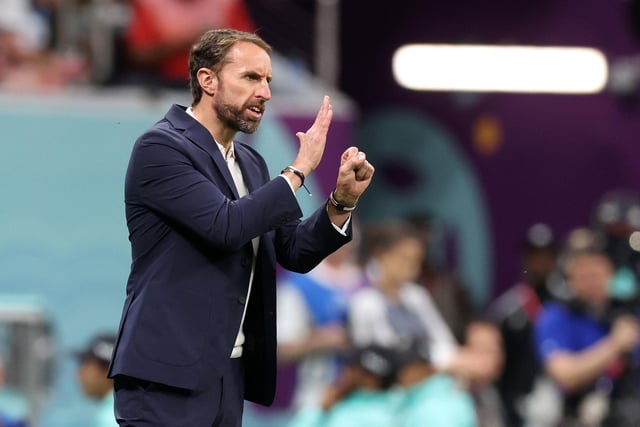 AL KHOR, QATAR - DECEMBER 04: Gareth Southgate, Head Coach of England, gives the team instructions during the FIFA World Cup Qatar 2022 Round of 16 match between England and Senegal at Al Bayt Stadium on December 04, 2022 in Al Khor, Qatar. (Photo by Clive Brunskill/Getty Images)
