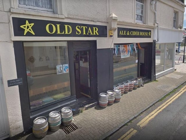 Old Star Ale and Cider House, in Church Street, Shoreham, serves beer from the cask plus cider, wines, spirits and soft drinks. Most of the beers are sourced from breweries within Sussex.