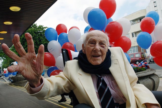 Henry Allingham, the longest-lived man ever recorded from the UK, arriving for the 2008 event at the age of 112