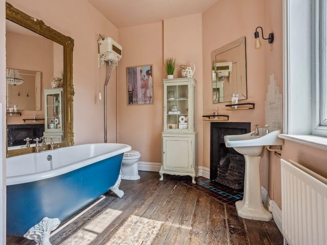 The free standing bath emphasises a sense of old world chic.