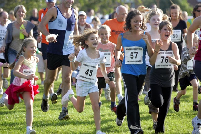 Henfield Joggers run, children's race -photo by steve cobb