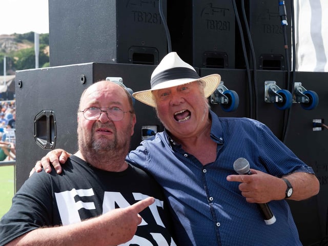 Hastings Old Town Carnival Week 2022: Nearly on the Beach Concert. Photo by Frank Copper