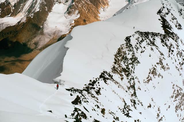 The Mirshikar ascent. Photo by Sébastien Carniato