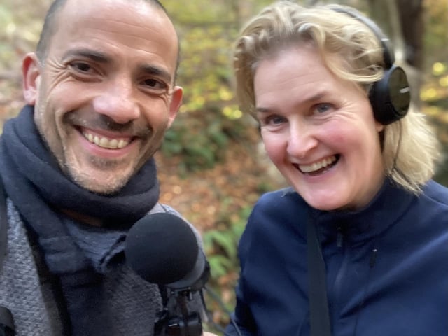 Wildlife guide Tom Forward with podcast producer Eka Morgan on a dawn recording
