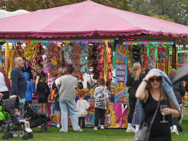 Hundreds enjoy return of free Worthing music festival BroadFest – In Pictures