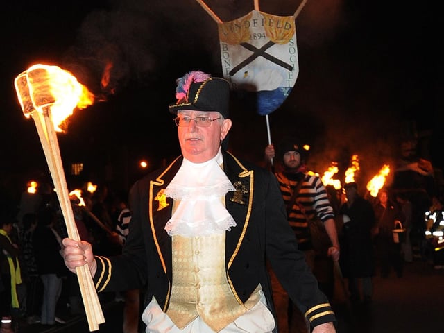 Lindfield Bonfire Night 2009