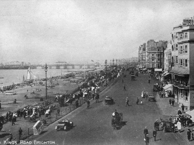 A typical beach scene on King's Road, Brighton in the early 20th century.