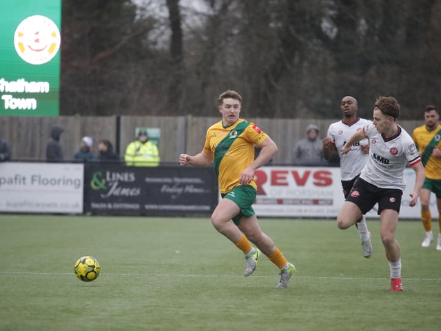 Promotion-chasing Horsham FC were held to a 1-1 draw at home by visiting Chatham Town