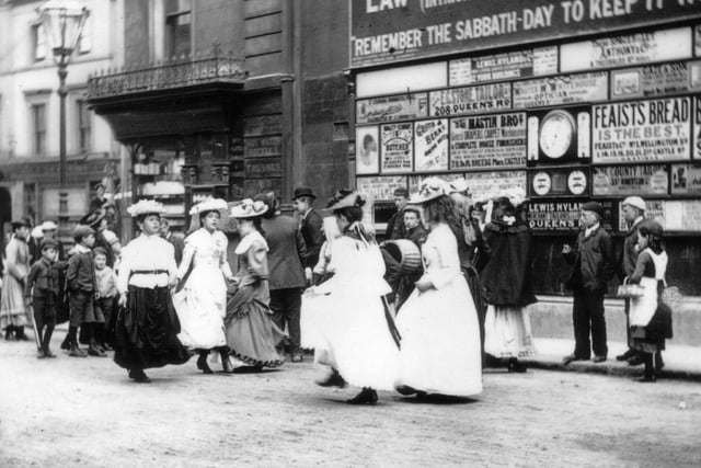 May dancing in Kings Road in the 1890s.