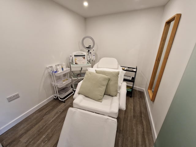 New salon Elements of Beauty in Worthing specialises in non-surgical face and body treatments. It is run by mother and daughter Desi Uluyol and Mariya Williams