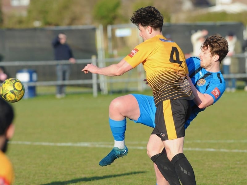 Littlehampton Town lost 4-0 to Sevenoaks Town at the Sportsfield. Photographer Stephen Goodger was there to catch the action.