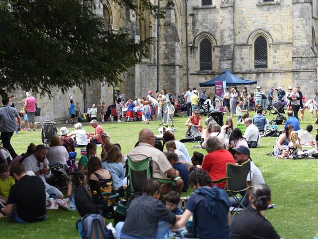Jubilee picnic in Cathedral Green, Chichester. Picture from Liz Pearce
