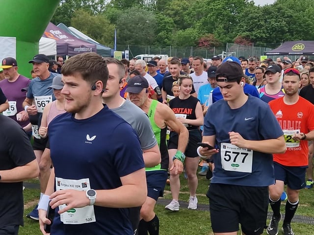 Burgess Hill 10k section of the May bank holiday weekend Mid Sussex Marathon.
Event - Burgess Hill Mid Sussex 10K.
HR26050501. Pic Hollie R/Iconic Media Group : Burgess Hill races at the 2026 Mid Sussex Marathon
