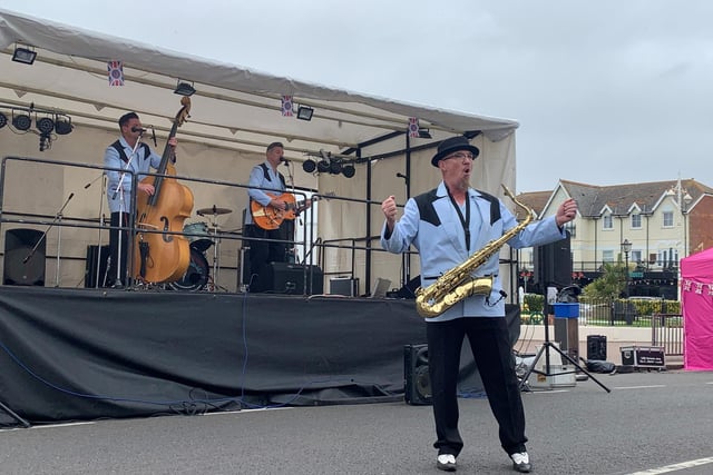 The Rock A Toons at Bognor's Jubilee Street Party