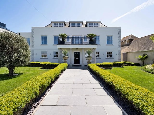 7 bed detached house