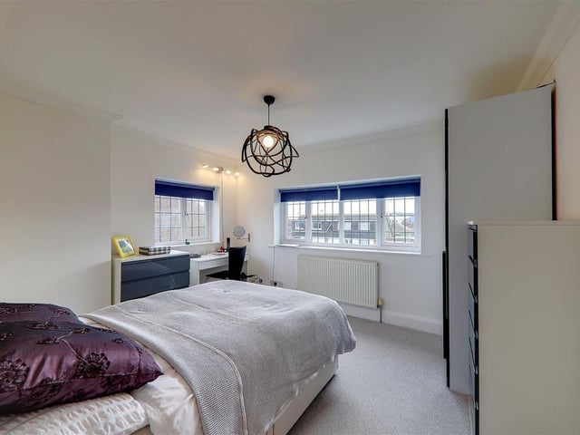 This impressive three-bedroom house close to the beach in Goring has a feature family room with part-vaulted ceiling