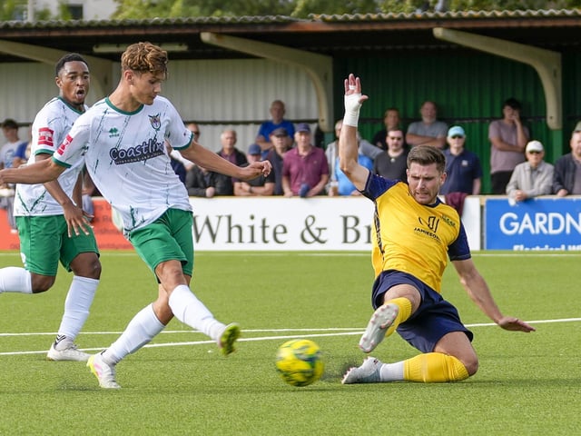 Rocks v Moneyfields, Isthmian South Central
