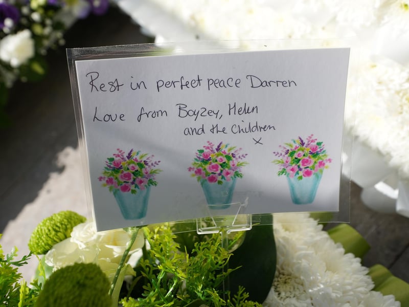 Beloved Worthing resident Darren Doe was given a spectacular send-off with stunning floral displays during his funeral procession.