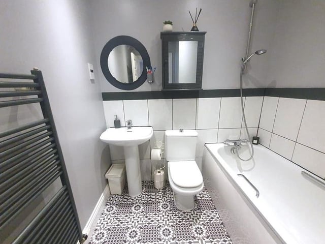 The family bathroom on the second floor