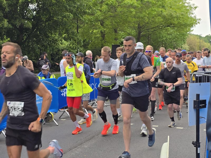 Run Gatwick 2026 half marathon and 5k