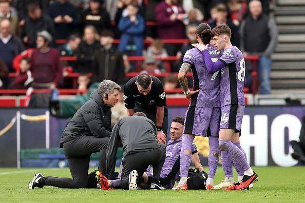 The Liverpool attacker has a knee issue and needs another week at least