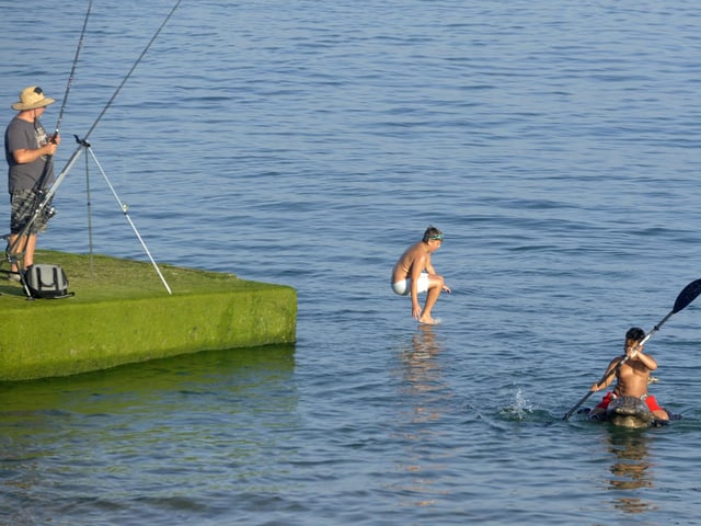 People enjoying the heatwave in Eastbourne (Photo by Jon Rigby)