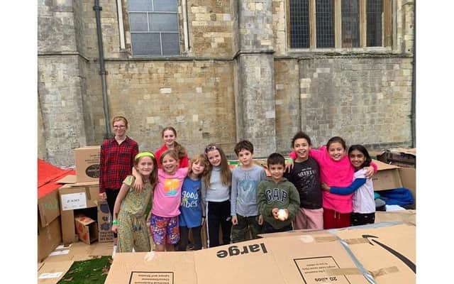 Oakwood Preparatory School students in Chichester attended Stonepillow’s Big Sleep Out to help raise money for the homeless charity.