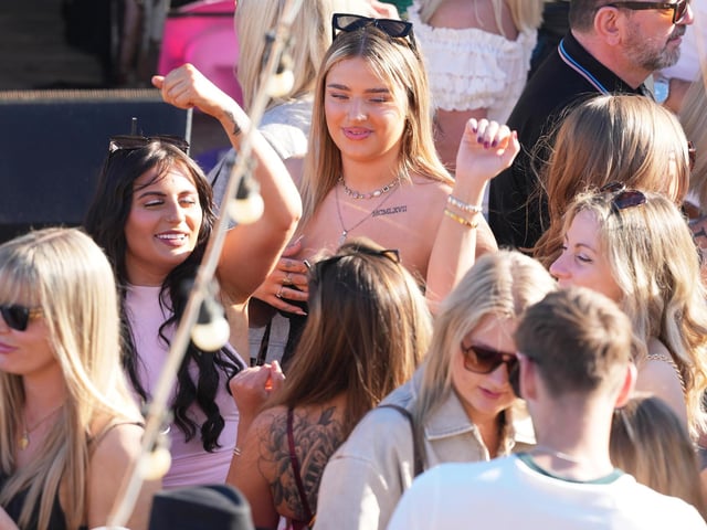 Visitors flock to East Sussex beach as temperatures soar across the county