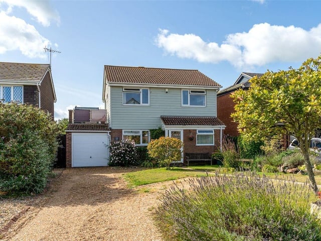 'Location location location!' is the first thing that came to the mind of estate agent Graham Butt when promoting this detached house near Littlehampton seafront.