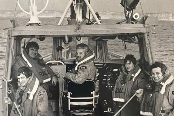Crew of the ‘Louis Marchesi of Round Table’ on 23 January 1983. Left to right: Ian Johns, Mike Beach, Len Patten (Coxswain), Lol Deakin and Derek Payne, and Rick Ward behind the wheelhouse on starboard side.