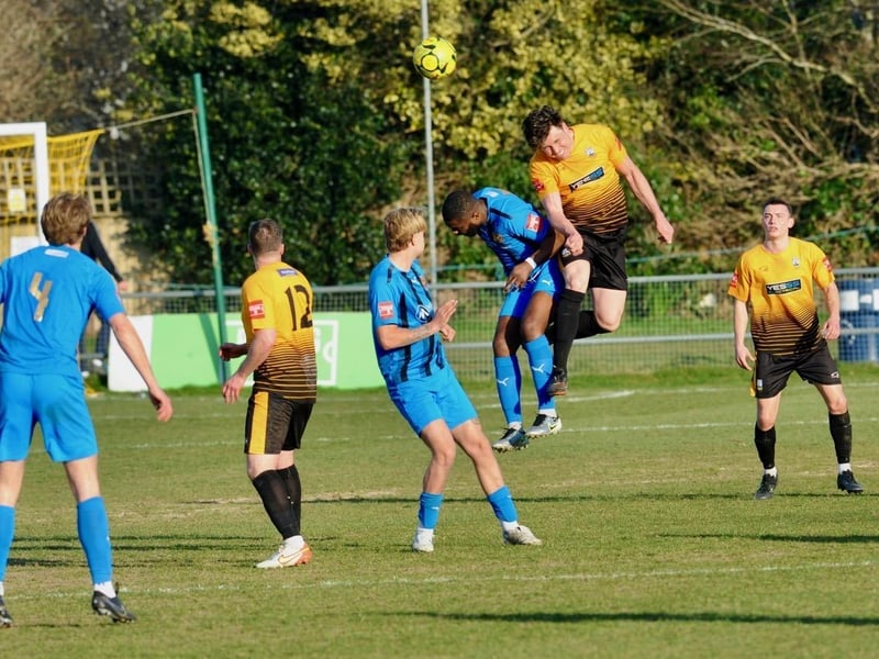 Littlehampton Town lost 4-0 to Sevenoaks Town at the Sportsfield. Photographer Stephen Goodger was there to catch the action.