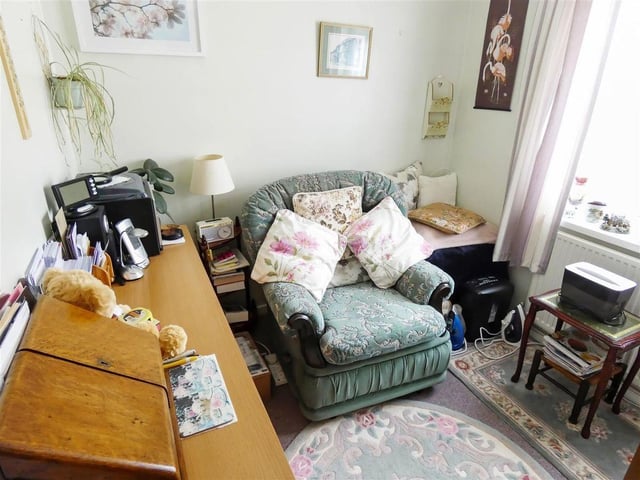 This two-bedroom bungalow in Beaumont Park sits perfectly between Littlehampton and Rustington in a quiet, off-road position. It is on the market with Glyn Jones at £375,000.