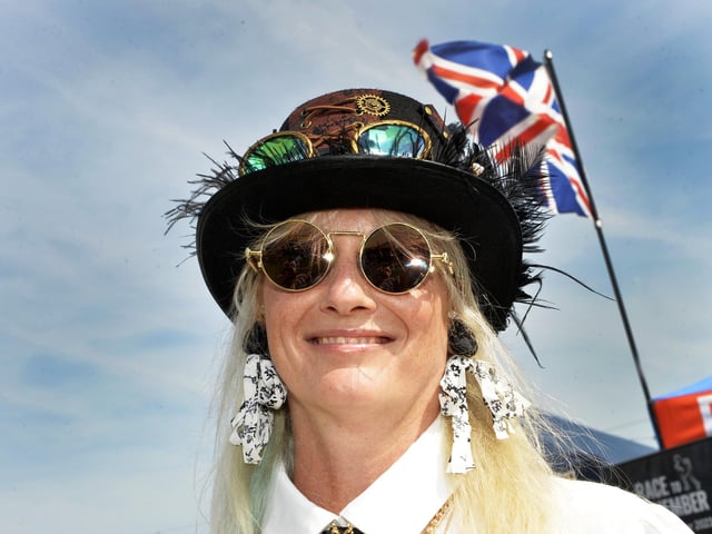 Steampunk Festival Eastbourne 23 (Photo by Jon Rigby)