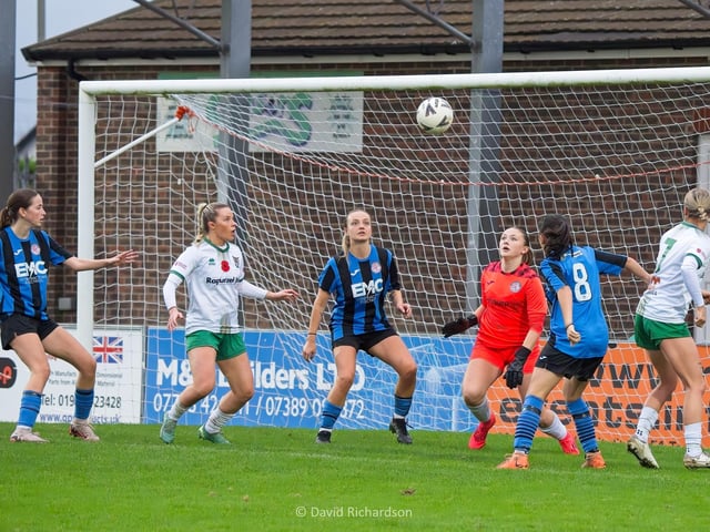 Rockettes remain unbeaten as they overcame their strongest test yet to beat 1st placed Saltdean United Development at Nyewood Lane. Photographer David Richardson was there to catch the action