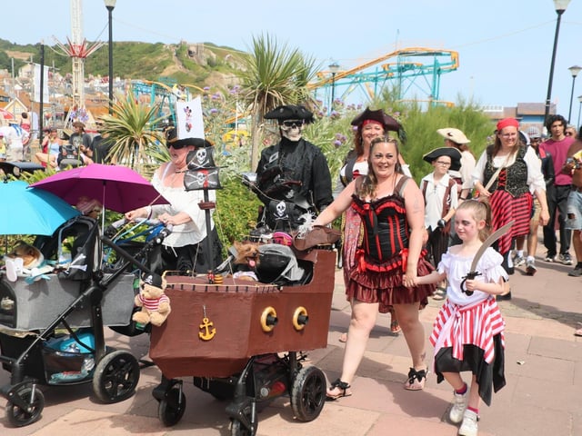 Hastings Pirate Day 2022. Photo by Roberts Photographic.