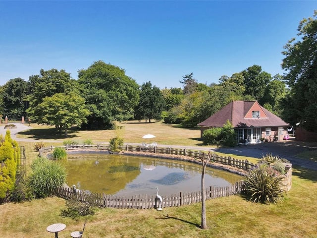 Powdermill Lane, Battle, East Sussex