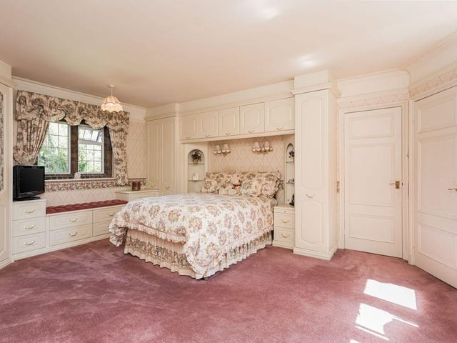 Master bedroom with en-suite and bedrooms two and three with access to en-suite bathroom