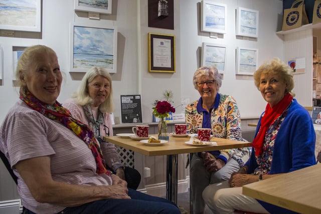 On left, Maria Hock, Bridget Tanner , Wendy Allen and Phyllis Hewetson on right.