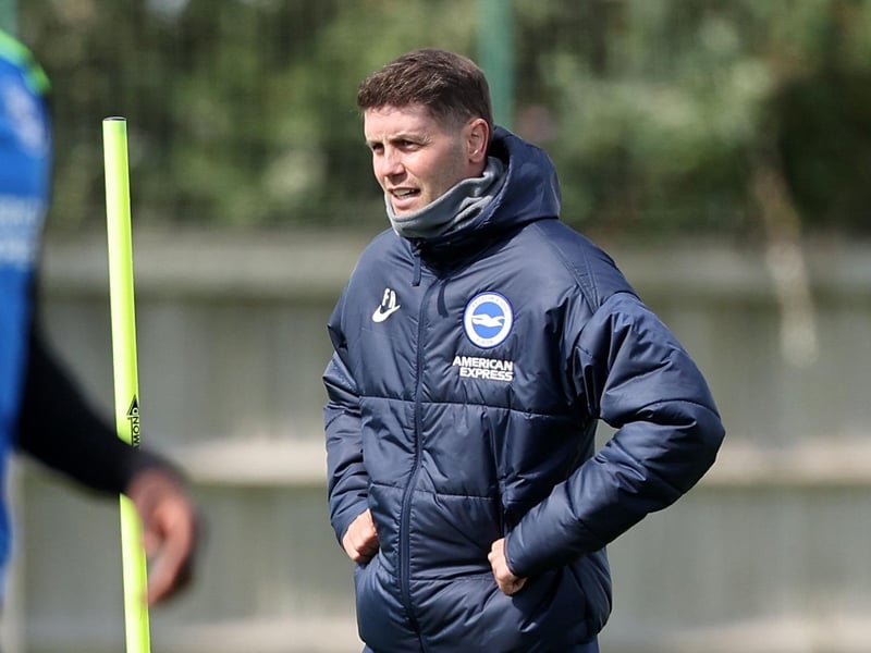 Brighton boss Fabian Hurzeler keeps a close eye on the players during training this week